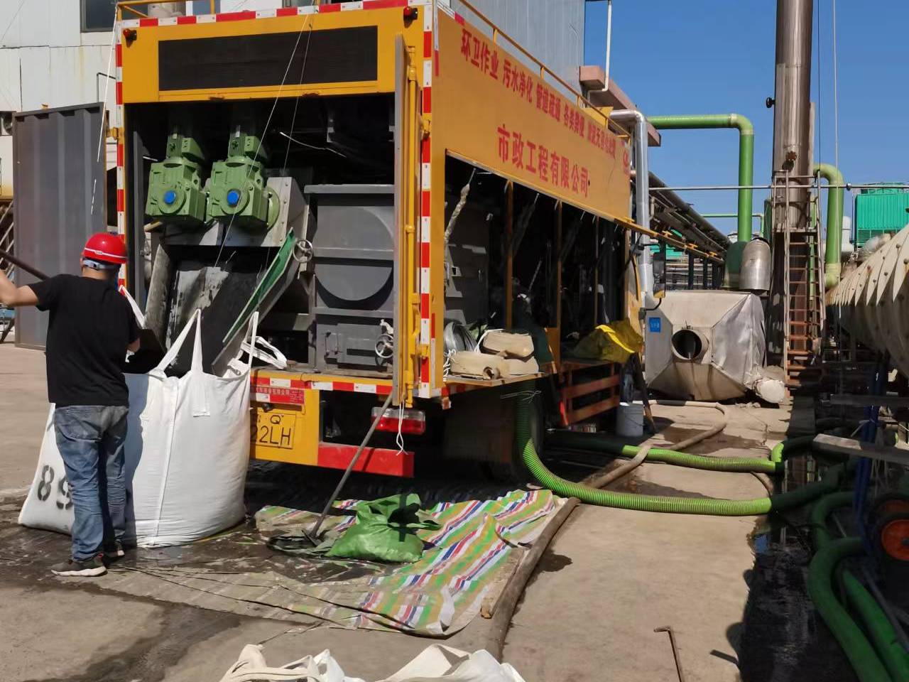 永城淤泥压干处理